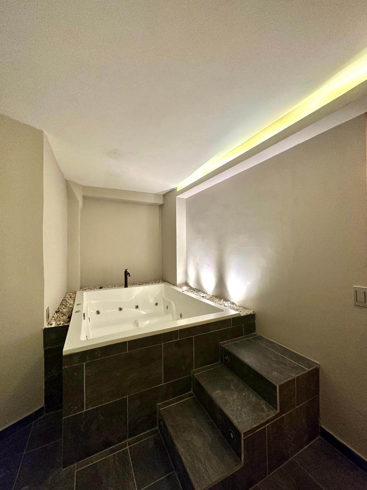 Hotel Bali At Poblado Медельїн Екстер'єр фото