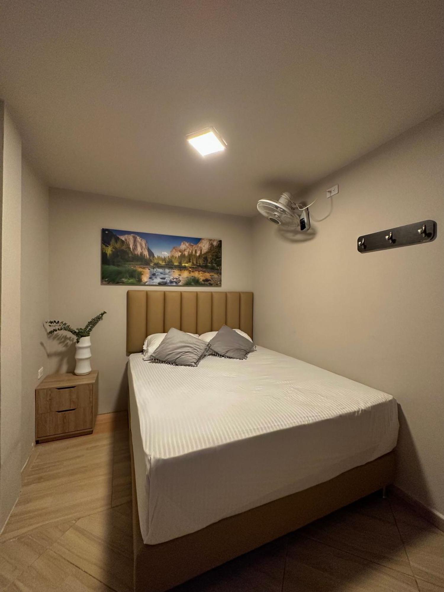 Hotel Bali At Poblado Медельїн Екстер'єр фото